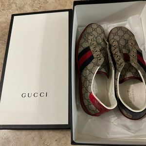COPY - Authentic Gucci men’s sneakers Size 7 (40)